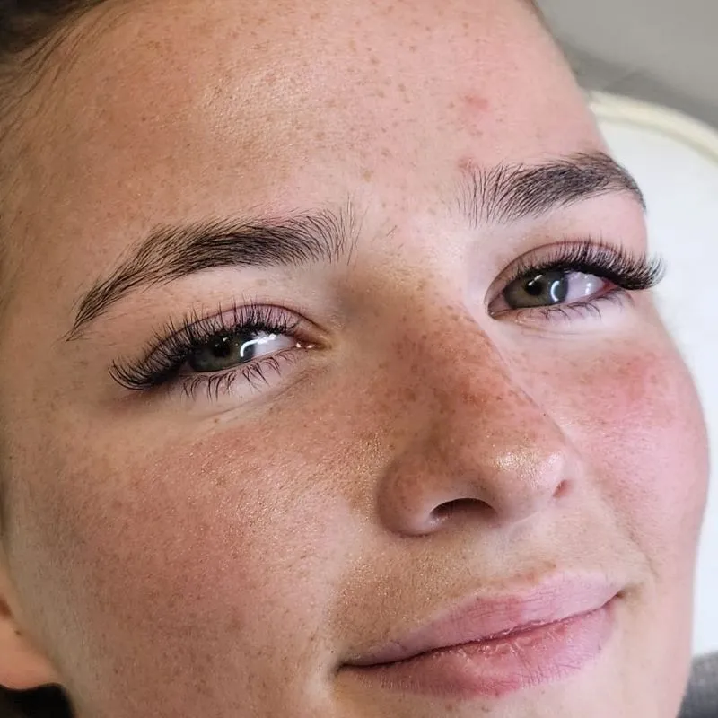 Wimpernverlängerung Einzelwimperntechnik - Detailansicht Nachher
